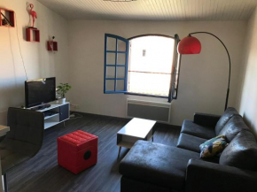 Appartement avec vue sur la tour Barberousse